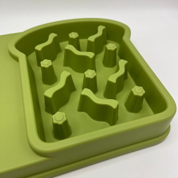 Pet Slow Feeder Bowl, Silicone Licking Mat, Anti-Slip & Anti-Tip - Picture 7 of 9